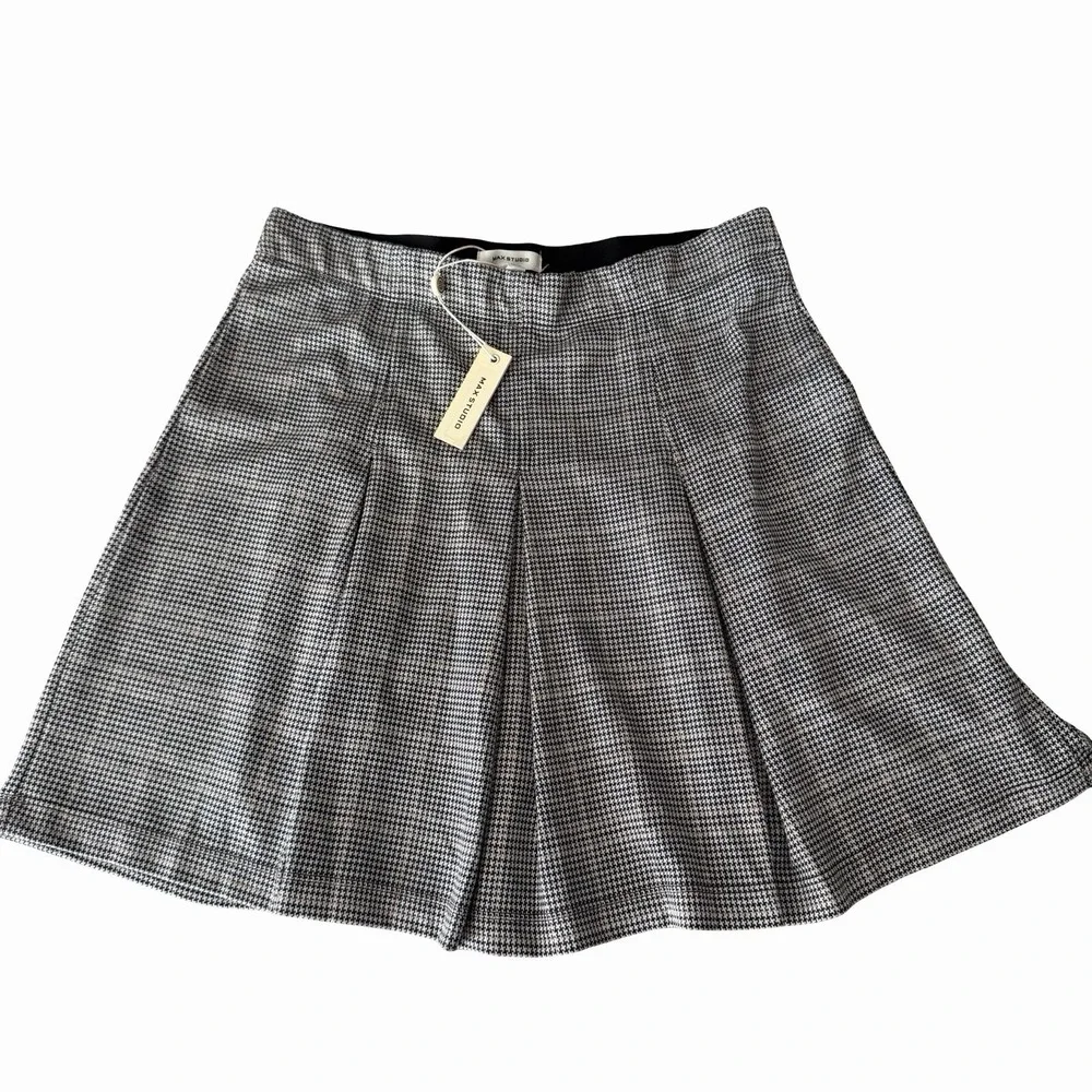 Max Studio Plaid Pleated‎ Skirt Size M Collegiate Scandi Girl Grunge NWT $98